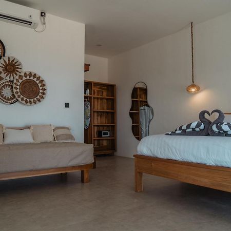 Sunscape Villa - Beachfront And Private Pool Gili Air Ngoại thất bức ảnh