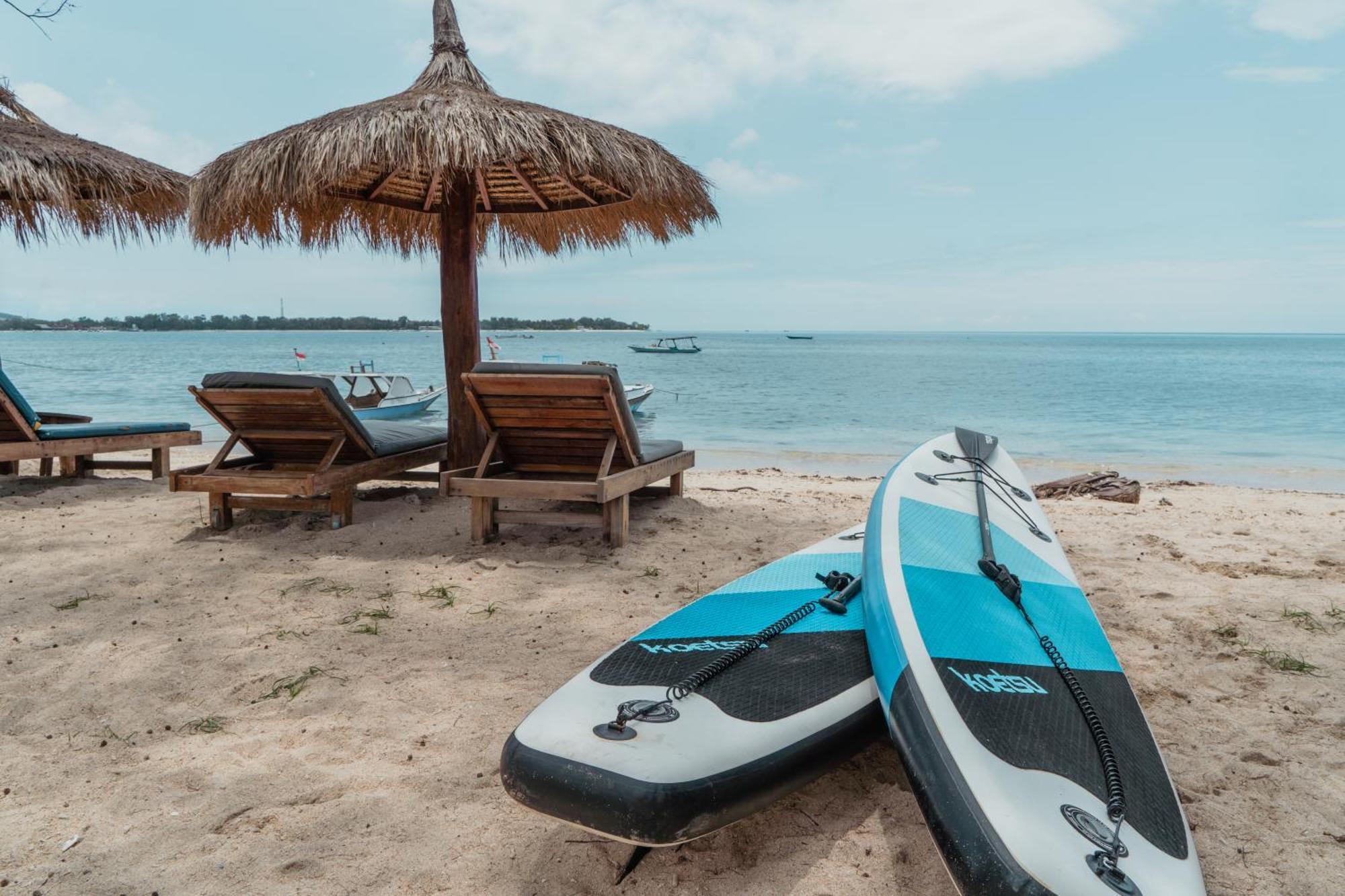 Sunscape Villa - Beachfront And Private Pool Gili Air Ngoại thất bức ảnh
